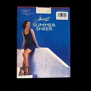 Hanes Summer Sheer 90s Vintage Control Top Sandalfoot Pearl Pantyhose Sz AB